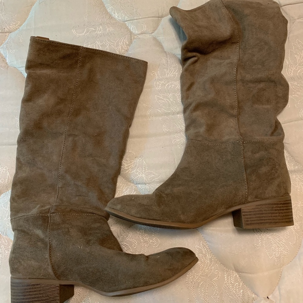 Tan suede boots